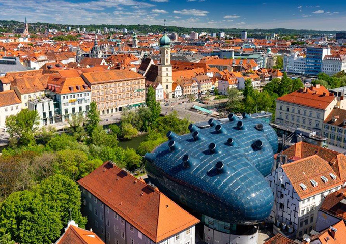 Marmor, Stein und Eisen – aus welchem Holz ist Graz geschnitzt?